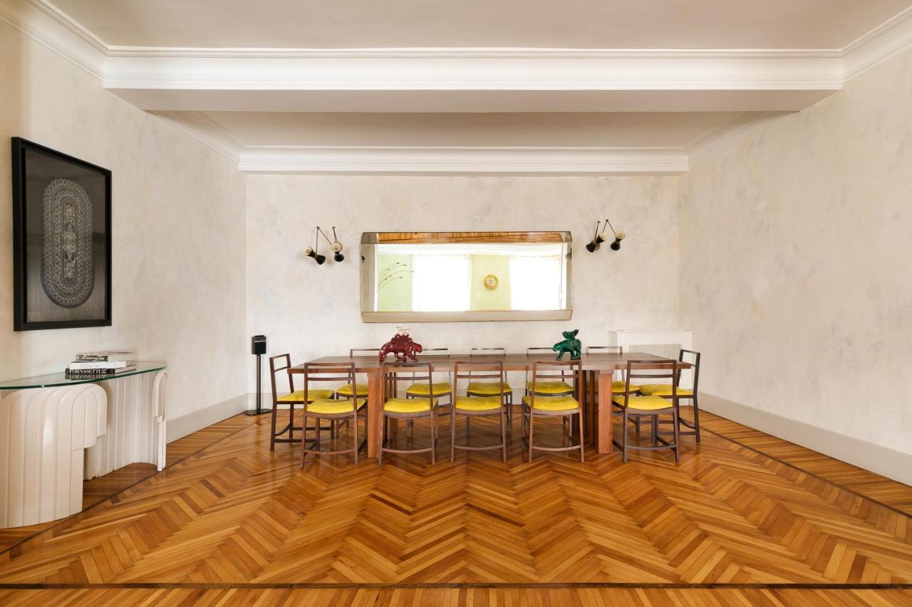 Casa Madama, A Burghesius Rome